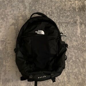 black recon north face backpack